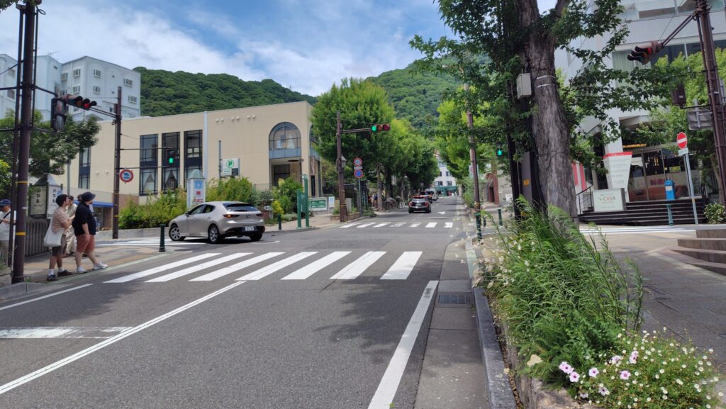 三宮から北野坂を登って異人館街へ