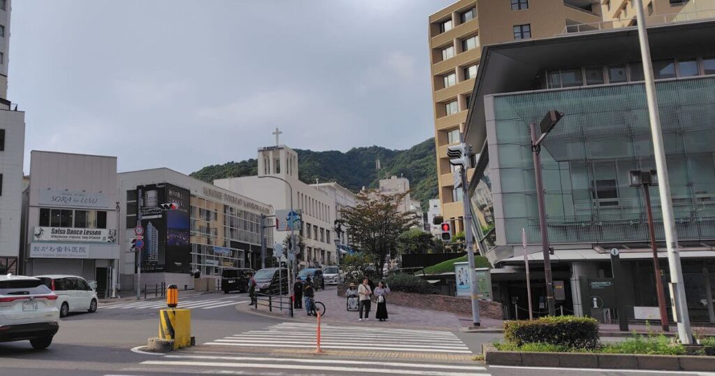 中山手通3丁目の交差点