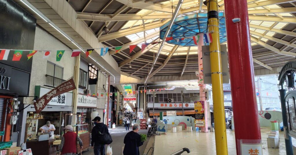 東山商店街の様子