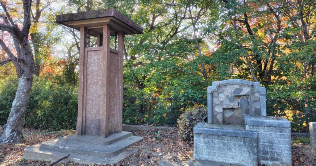 金星台のラジオ塔