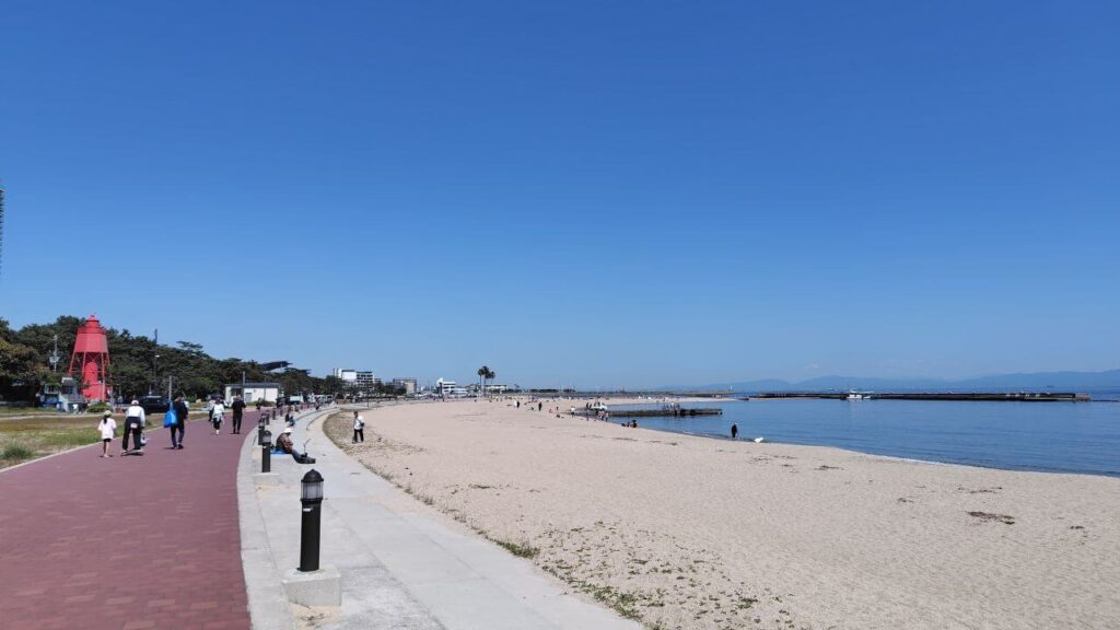 須磨海浜公園に続く遊歩道